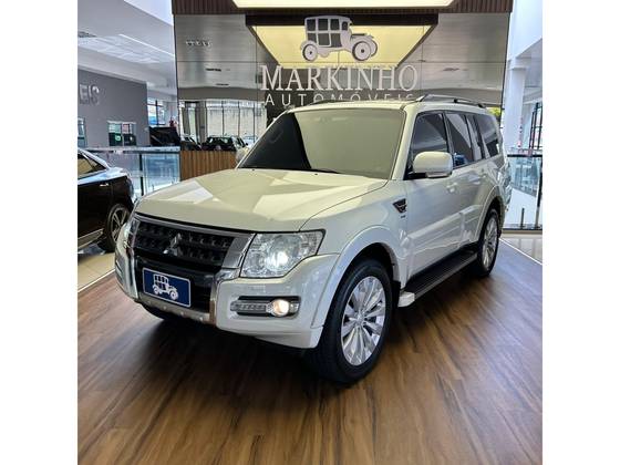 MITSUBISHI PAJERO FULL 3.2 HPE 4X4 16V TURBO INTERCOOLER DIESEL 4P AUTOMÁTICO MITSUBISHI PAJERO FULL 3.2 HPE 4X4 16V TURBO INTERCOOLER DIESEL 4P AUTOMÁTICO
